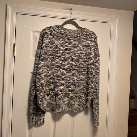 NWOT Studio A Black & White Sweater…size 2X - Picture 2 of 4